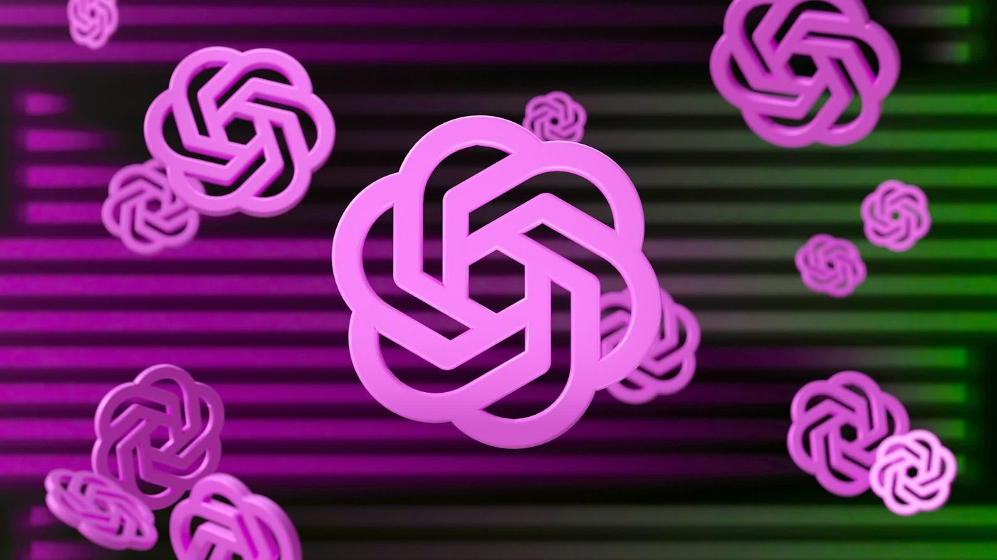 Множество розовых трёхмерных логотипов OpenAI на цифровом фоне